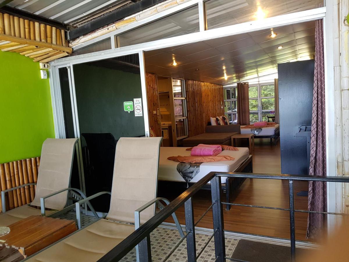 Zone6 Coworking Beach Apartment Old 2W Beach Hostel, Koh Samui Bophut Esterno foto